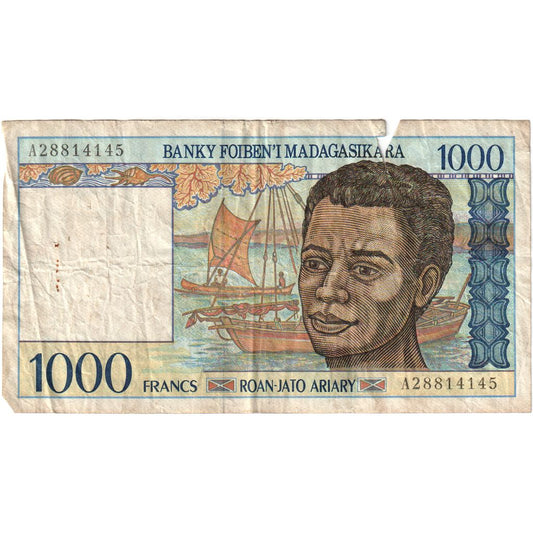 Madagascar, 
  
  1000 francos = 200 ariary, 
  
  GRAMO(4-6)