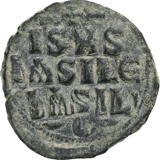 Tiempo de Constantino IX, 
  
  Follis, 
  
  1042-1055