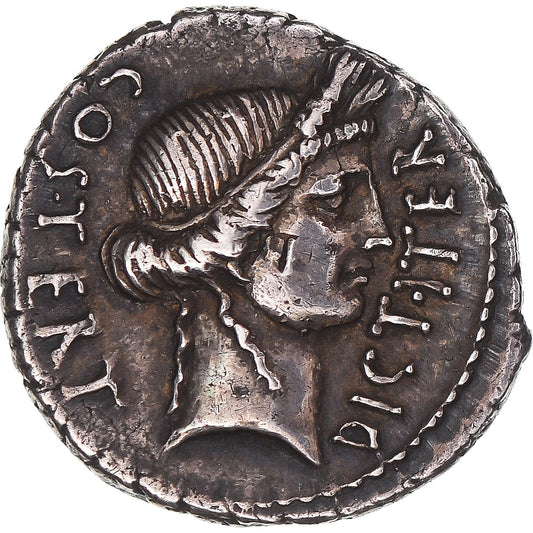Julio César, 
  
  Denario, 
  
  46 a.C.