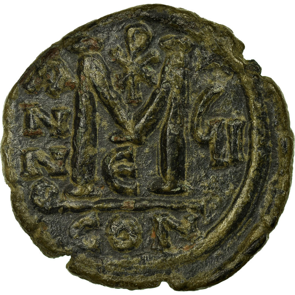 Acuñar, 
  
  Justino II y Sofía, 
  
  Follis